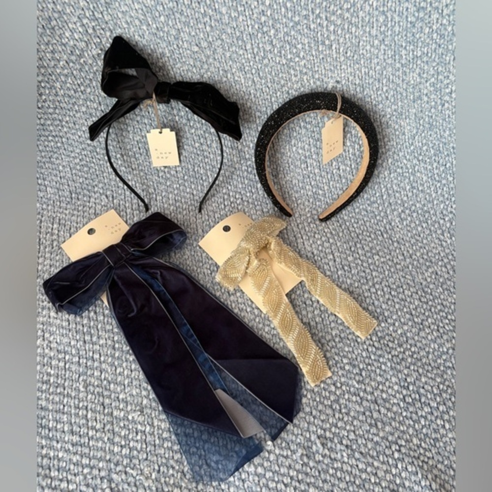 Hair Accessories (Retail $40) BRAND NEW